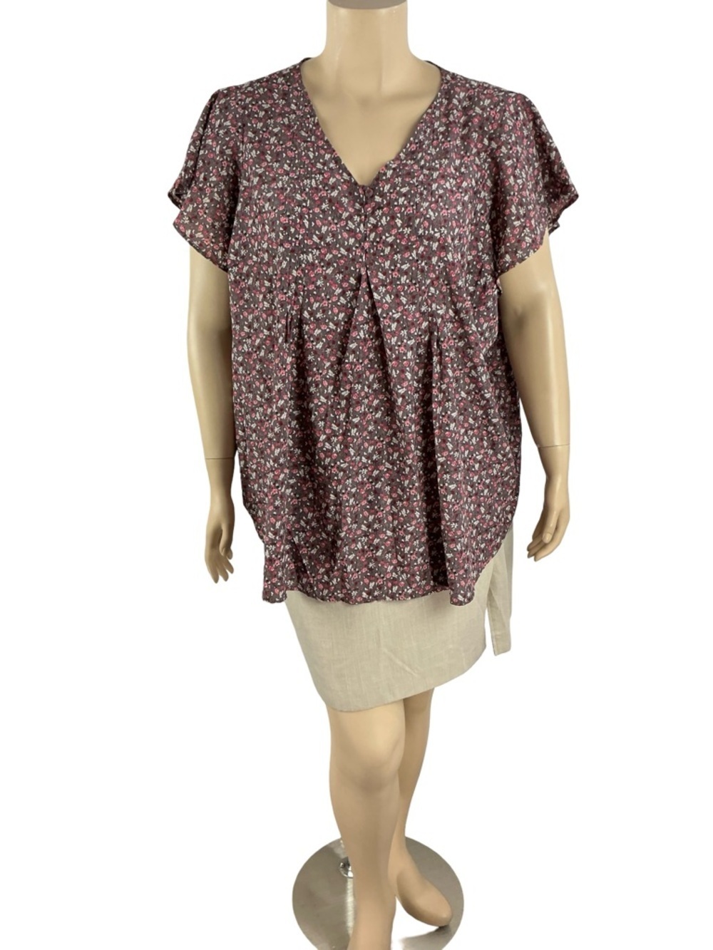 Torrid Mauve Purple Dusty Floral Blouse Size 4X